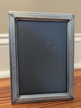 Classic Vintage Ornate Etched Silver Metal Picture Frame 4.5 x 6 Photo Opening